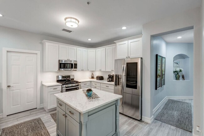 Photo - 2859 Tiburon Blvd E Unit FL1-ID1230864P