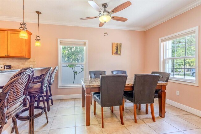 Photo - 2920 Edgewood Ln