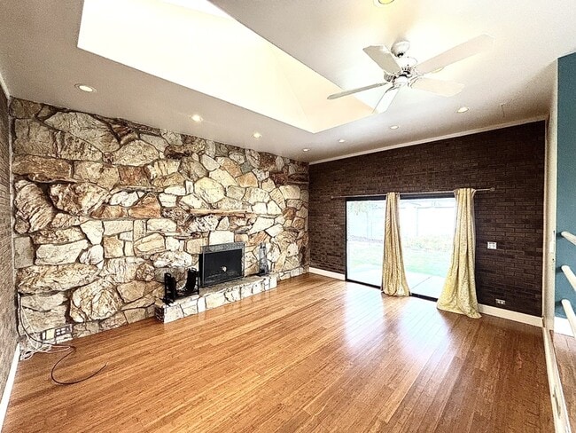 Building Photo - 1189 E Ridgedale Ln Rental