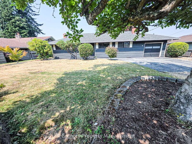 Photo - 1715 Holbrook Ave