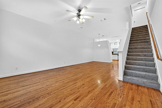 Photo - 2710 Hullsmith Dr