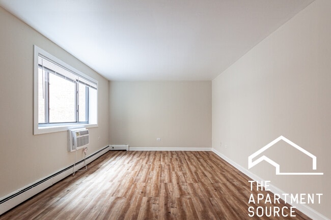 Photo - 5851 N Winthrop Ave Unit 304