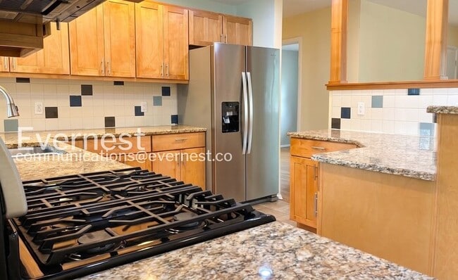 Photo - 380 Martin Dr