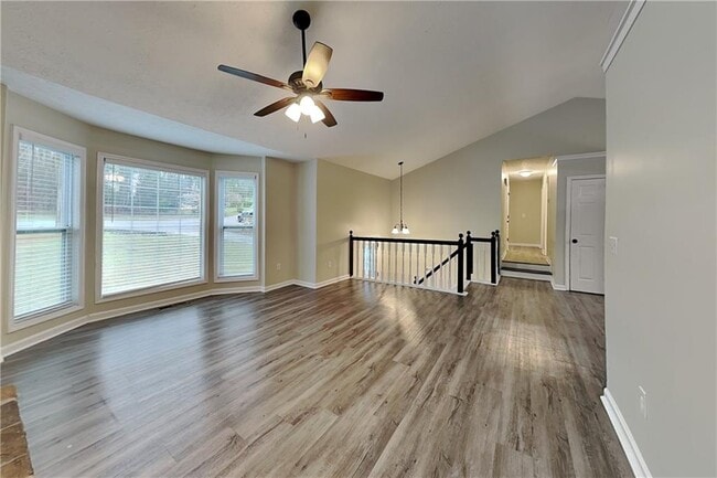 Photo - 255 Valley Brook Dr