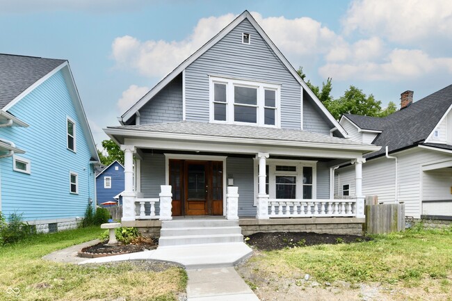 Building Photo - 852 N Rural St