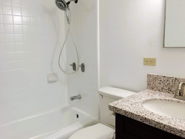 Photo - 1BR/1BA/1PK - Ala Wailani in Waikiki