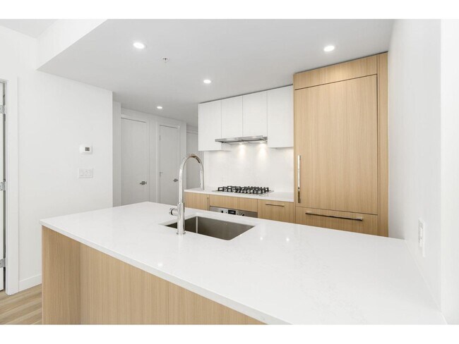 Photo - 9675 King George Blvd Unit 2707