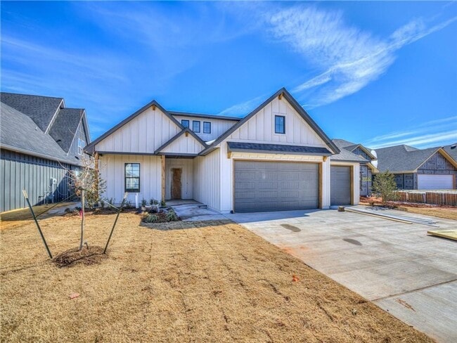 Newer Beautiful home in East Edmond + 4 Be... - Newer Beautiful home in East Edmond + 4 Be...