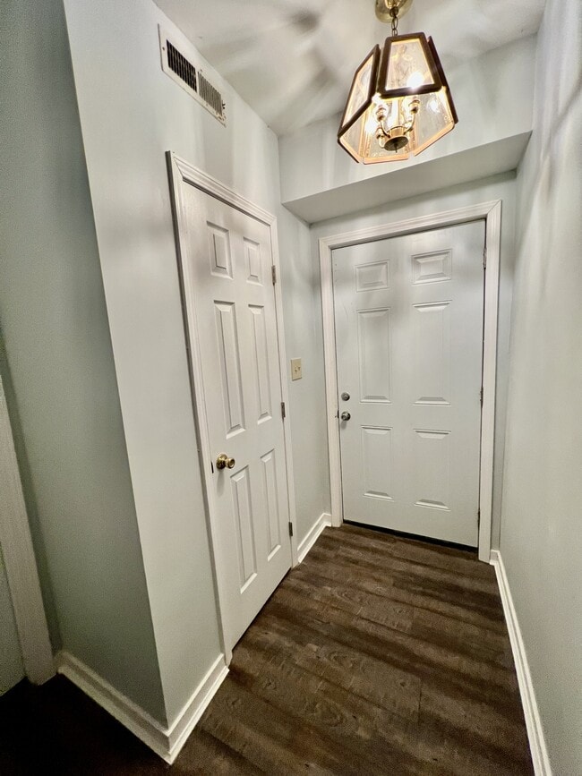 Photo - 403 Cedarstone Rd