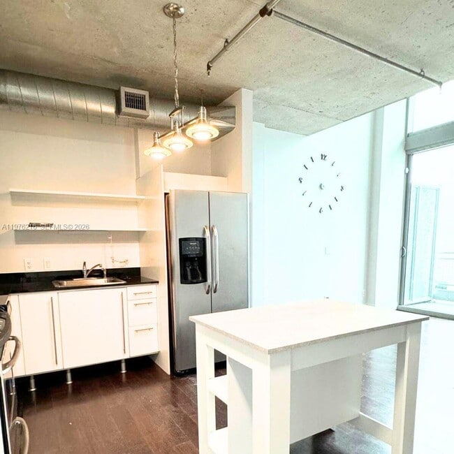 Photo - 690 SW 1st Ct Unit PHI24