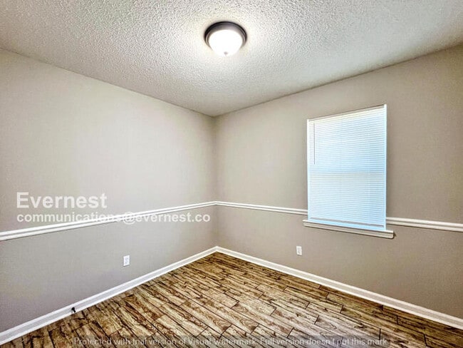 Photo - 6320 Forest Glen Dr