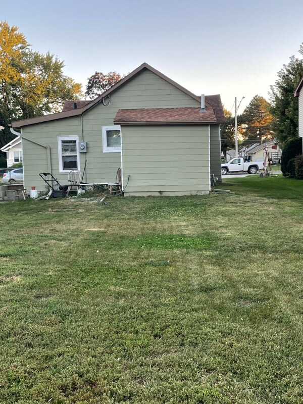 Photo - 114 W Charles St