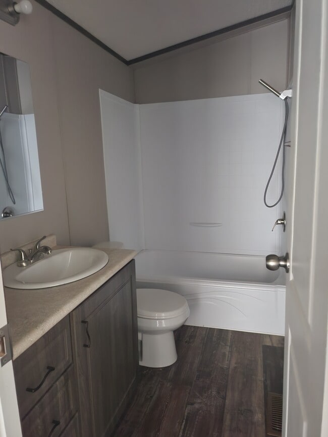 Building Photo - 3800 N Golder Ave Rental