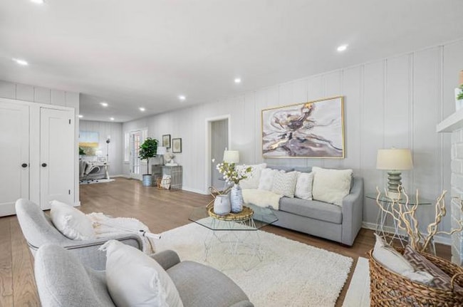 Photo - 102 Olive St