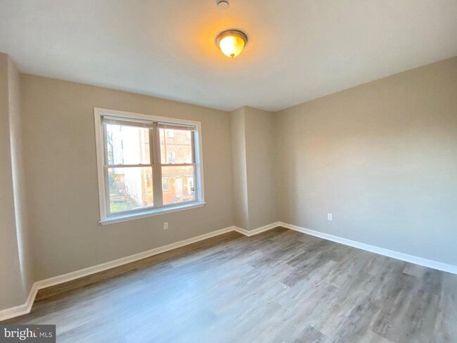 Photo - 1811 Cecil B. Moore Ave Unidad D INDIVIDUAL LEASING