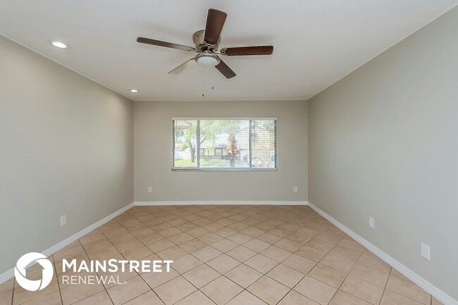 Building Photo - 3103 Apricot St Rental