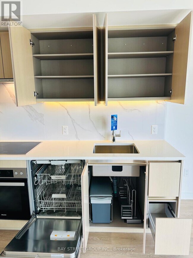 Photo - 3 Concord Cityplace Wy Unit 3215