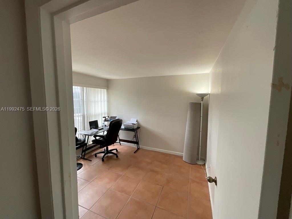 Photo - 10357 N Kendall Dr Unit DD8