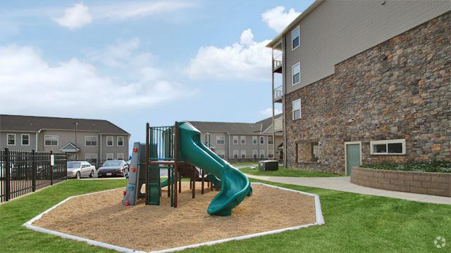 Big Sky Apartments