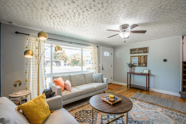 Photo - 1020 E Diamond Way Unidad ID1249911P