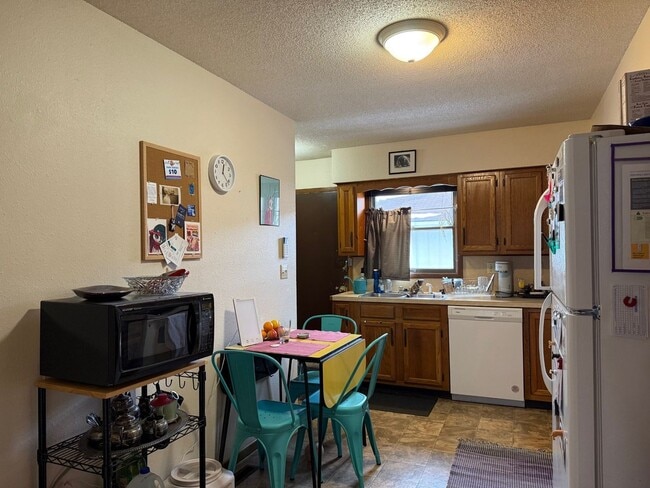 Photo - 1516 Delaware Ave Unit 2