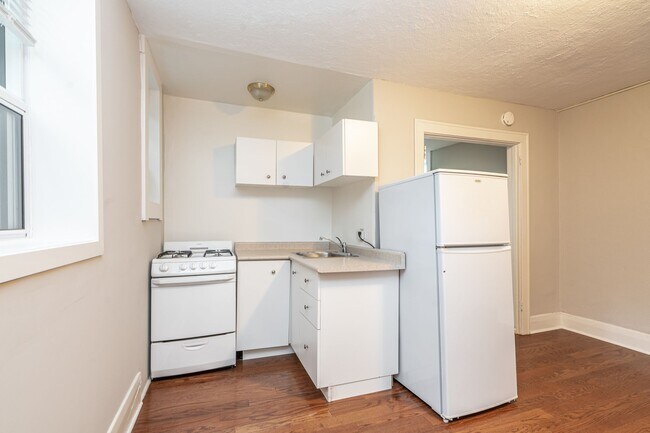 Photo - 28 Balmoral Ave. Unit 109