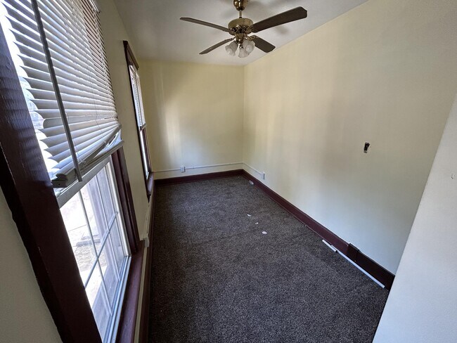 506 Clay St Unit 2