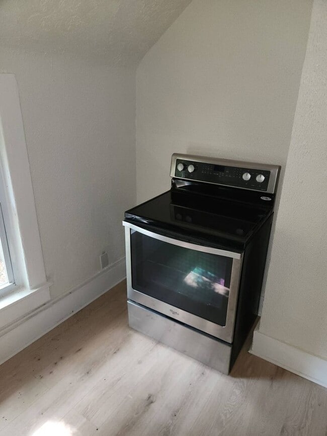 Photo - 2186 E 89th St Unit 3