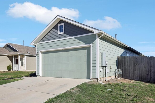 Photo - 15312 Sweet Mimosa Dr