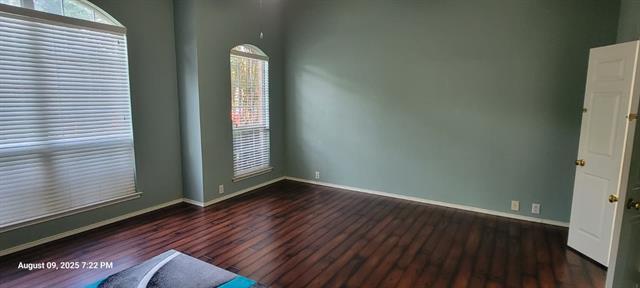 Photo - 2328 Hunters Run Dr