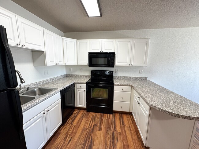 Photo - Theater Apartments Beulah Unit 6