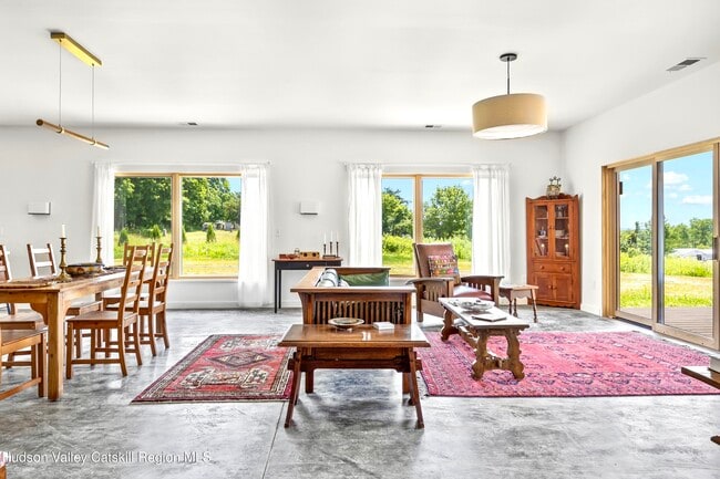 Photo - 88 Hover Ave