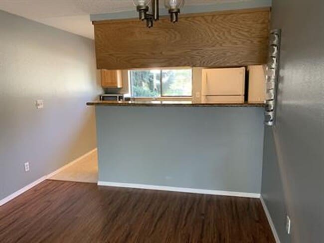 12906 8th Ave W