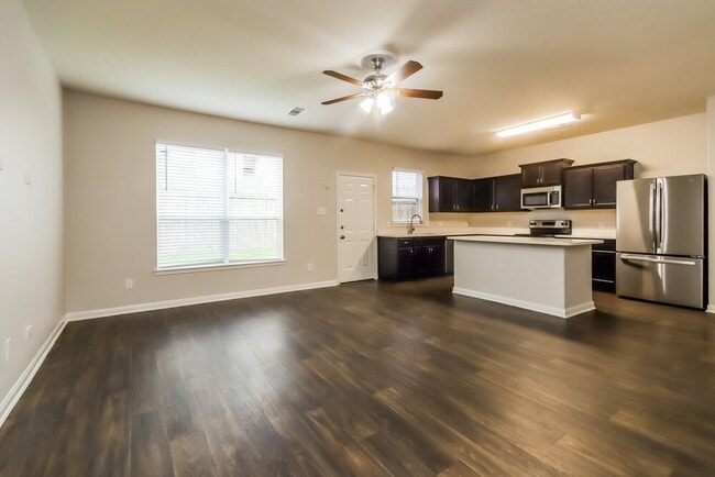 Photo - 2022 Sweet Lilac Dr