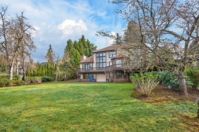 Photo - 1645 SE Oak Shore Ln