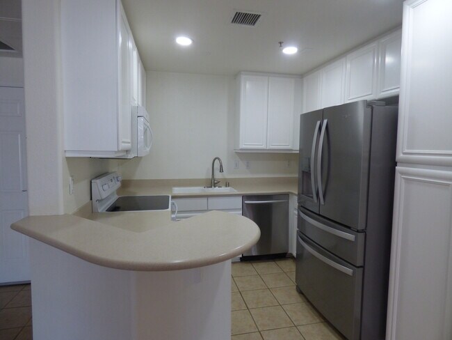 Building Photo - 350 K St Unit 415 Rental