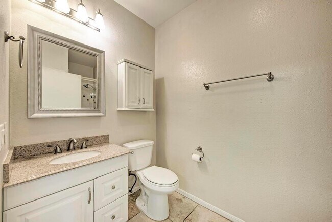 Photo - 2901 San Jacinto Blvd Unit 108
