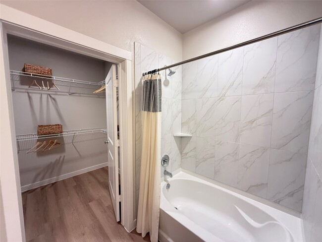 Photo - 1610 Campbell Rd