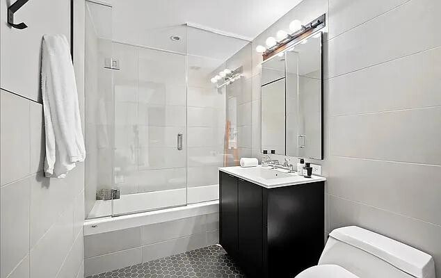 Photo - 540 W 28th St Unit 3F