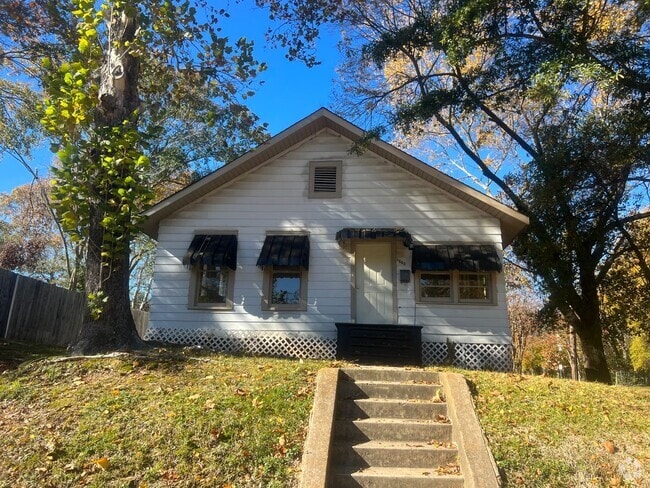 Building Photo - New Listing Rental