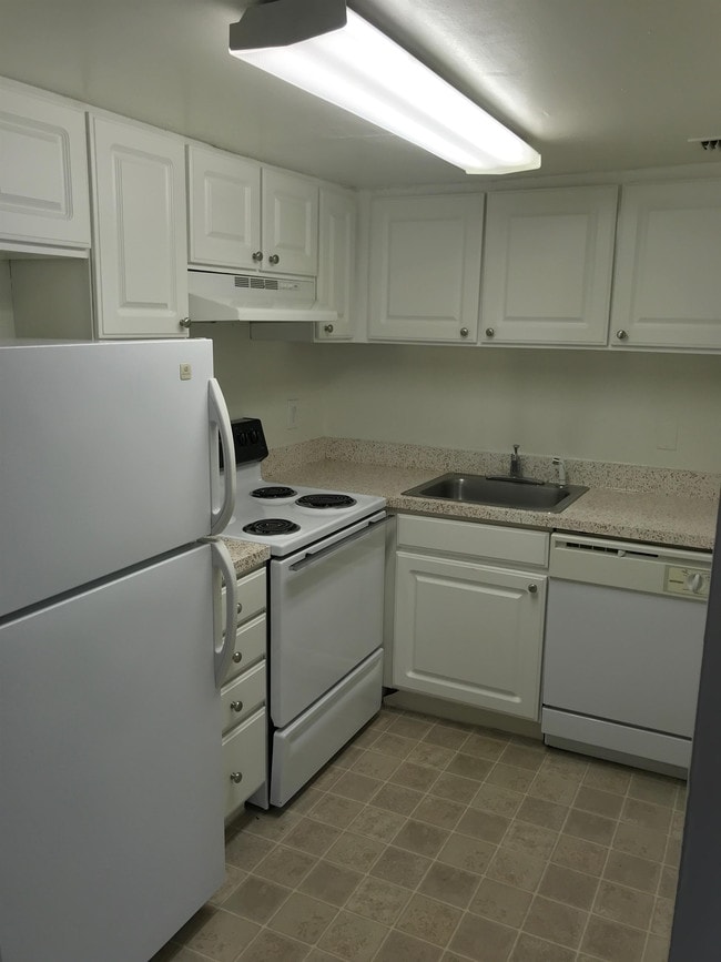 Photo - 2501 N Alafaya Trail