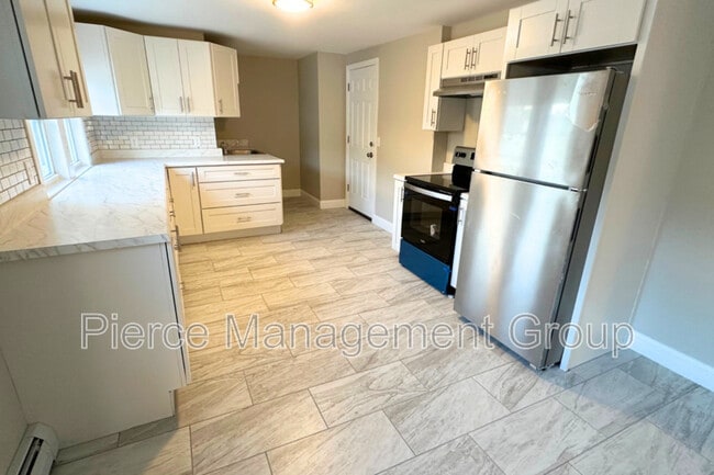 Building Photo - 718 Beech St Unit 2 Rental