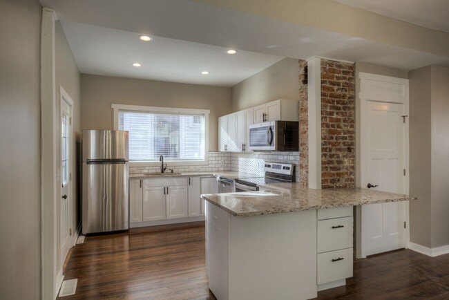 Renovated Historic Home by Midtown Crossing - Renovated Historic Home by Midtown Crossing