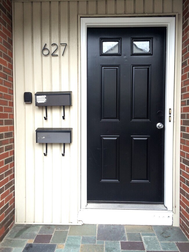 Photo - 627 Beach St Unit 2R