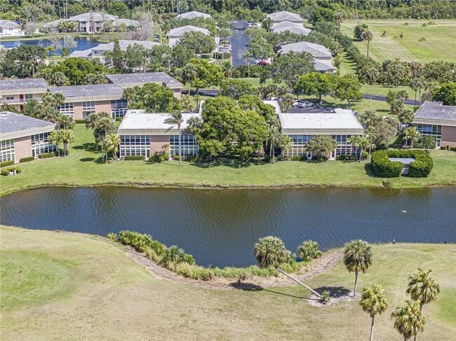 Building Photo - 35 Vis Gdns Trl Unit 205