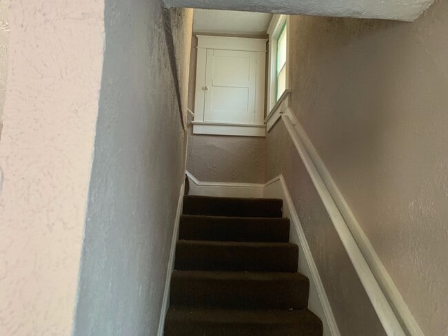 Photo - Single Family Home 4 Bedroom and 1.5 Bath For Rent