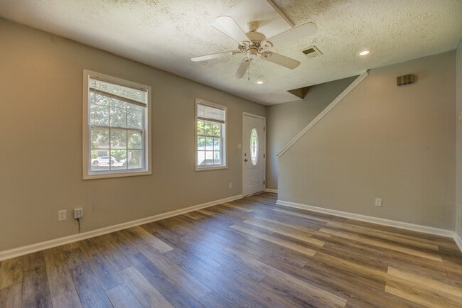 Living Room - 302 Atlanta Ave SE