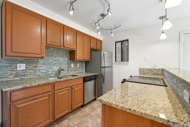 Photo - South Boulder 2-bedroom, 2-bath condo with... Unit 5