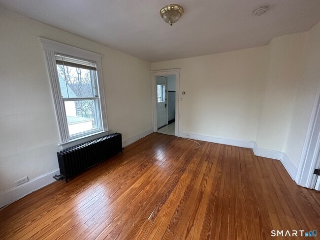 22 Donahue Pl