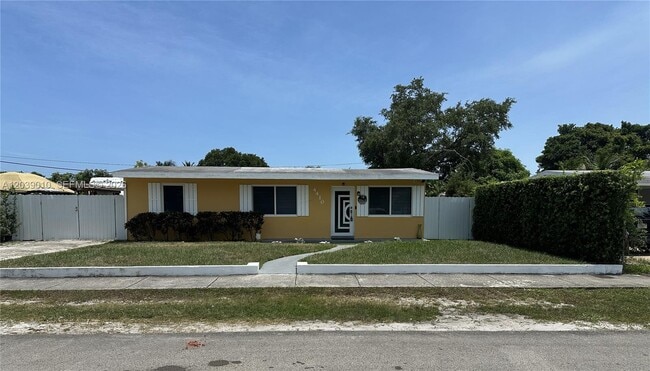 Building Photo - 4410 SW 39th St
